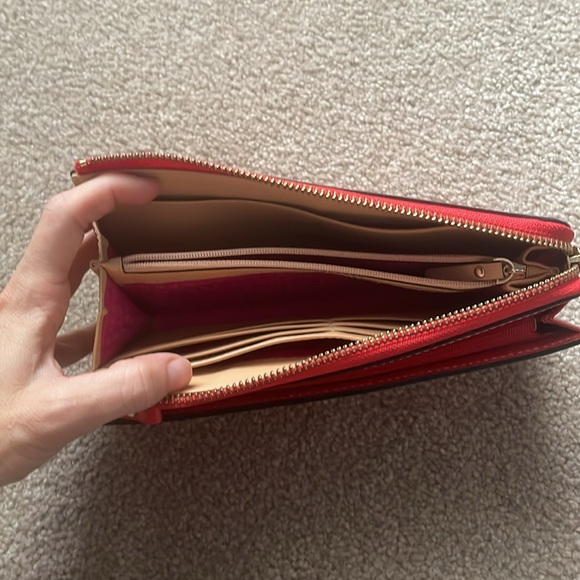 Red, Kate Spade clutch. In excellent condition. - Picture 3 of 4